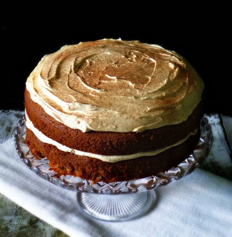 The Spoon and Whisk: Tea + Cake = Vanilla Chai Cake! Vanilla Chai Cake, Chai Cake Recipe, Chai Tea Bags, Chai Cake, Vanilla Chai Tea, Be Adventurous, Cake Vanilla, Oil Cake, Vanilla Chai