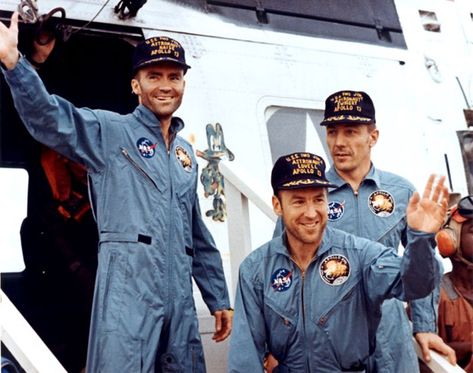 Apollo Astronauts, Apollo Space Program, Nasa History, Apollo 13, Apollo Program, Nasa Apollo, Apollo Missions, Iwo Jima, Nasa Astronauts