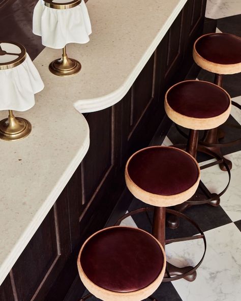 Interior Design Hospitality, Bar Restaurant Interior, Art Deco Bar, Vintage Stool, Bar Interior, Bar Design Restaurant, Bar Top, Hospitality Design, Vintage Bar