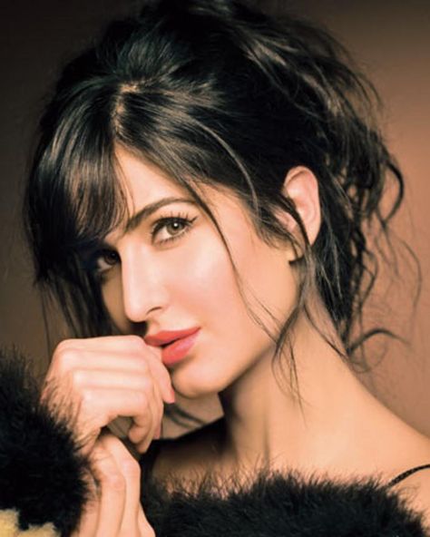 Rocks Wallpaper, Celebrity Skin Care, Delhi Girls, Katrina Kaif Photo, Bollywood Outfits, Romantic Things, Katrina Kaif, Cute Woman, Sweet Girls