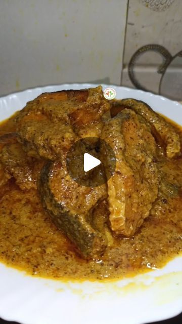 Zarinakirecipe on Instagram: "Sarson wali machli recipe" Masala Fries, Tastemade Recipes, Fried Fish, Veg Recipes, Interesting Food Recipes, Indian Food Recipes, Chicken Recipes, Fish, Cooking Recipes