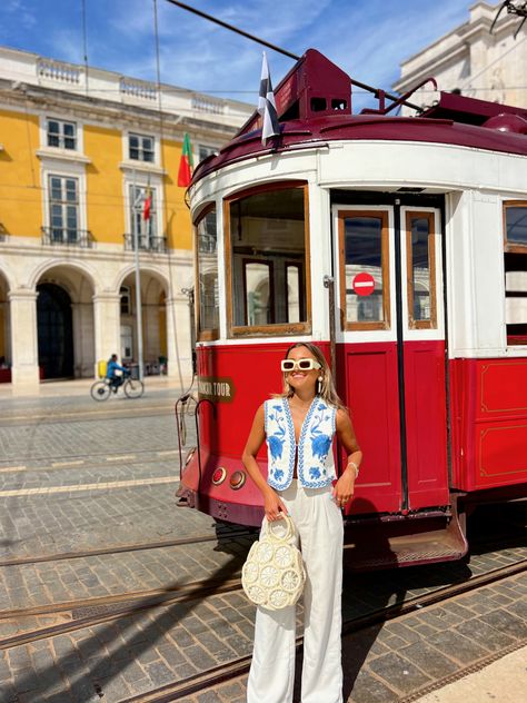 What To Wear In Portugal This Spring | Styled by McKenz Spring In Portugal, Lisbon Portugal Outfit September, Lisbon Outfit Ideas, Lisbon Portugal Fashion, Porto Outfits Summer, Outfits For Portugal, Portugal Outfits Spring, Portugal Travel Outfit, Portugal Outfits Summer