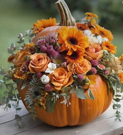 Fall Sunflower Tablescape, Floral Shop Exterior Store Fronts, Pastel Fall Flower Arrangements, Farm Floral Arrangements, Autumn Flower Display, Floral Fall Decor, Simple Centerpieces For Thanksgiving, Sunflowers Fall Wedding, Fall Taper Candle Decor