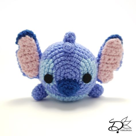 Tsum Tsum free pattern time! It's the turn to Stitch! so much fun to make and not to hard with some easy techniques! I hope you will enjoy. Easy Disney Crochet, Crochet Disney Stitch Pattern Free, Disney Stitch Crochet Pattern, Amigurumi Stitch Free Pattern, Crochet Stitch Disney, Lilo And Stitch Crochet Pattern Free, Lilo And Stitch Crochet Pattern, Stitch Amigurumi Free Pattern, Disney Amigurumi Free Pattern