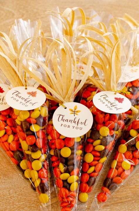 Thanksgiving Treat Bags, Corn Thanksgiving, Harvest Corn, Cookie Tags, Thanksgiving Snacks, Thanksgiving Gift Tags, Thanksgiving Favors, Appreciation Gifts Diy, Marketing Gift