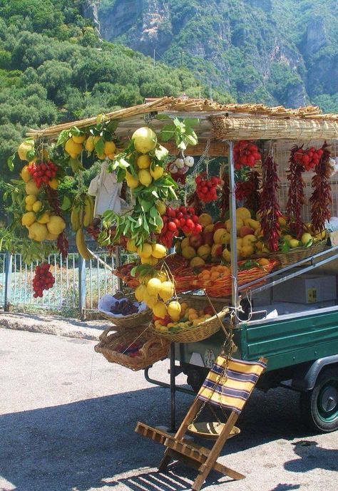 Fruit cart in Sicily Fruit Stand, Into The West, Living In Italy, Shotting Photo, Fruit Stands, Italy Aesthetic, Outdoor Market, Sicily Italy, A Fruit