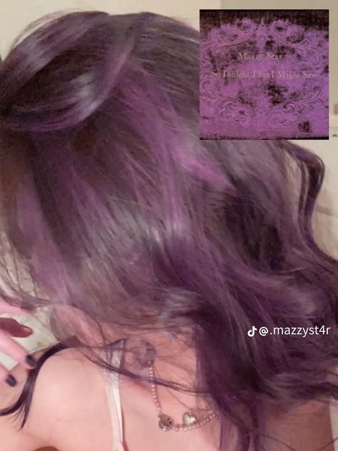 V Fade, Purple Highlights Brown Hair, Haircut V, 70 Hair, Purple Hair Streaks, Purple Brown Hair, Purple Hair Highlights, Shoulder Length Haircuts, Hairstyle Long