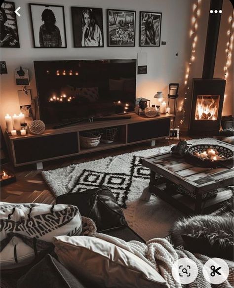 Dark Boho Living Room, Dark Home Decor, Apartment Living Room Design, Inspire Me Home Decor, Stylish Living Room, Apartment Decor Inspiration, Apartment Inspiration, Boho Living Room, Living Room Inspo