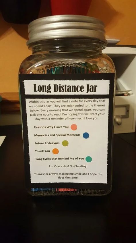 Things To Get Your Long Distance Boyfriend, Things To Give Your Boyfriend Long Distance, Gifts For Long Distance Best Friend, Bday Gift For Long Distance Boyfriend, Memory Gift For Boyfriend, Reasons I Love You Jar Ideas, Love Notes To Your Boyfriend Long Distance, Couple Ideas Long Distance, Long Distance Jar Boyfriends