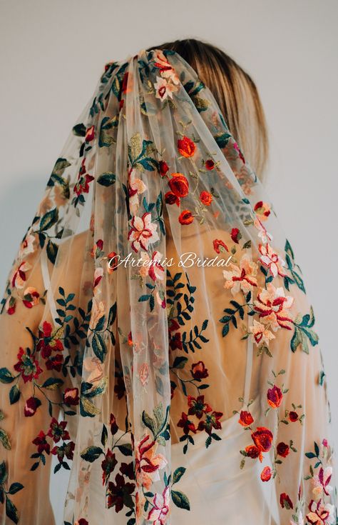 Rachel Embroidered Veil, Floral Veil, Cathedral Veil, Wildflower Veil, Chapel Veil, Fingertip Veil, Colorful Veil - Etsy UK Mexican Embroidered Veil, Autumn Wedding Veil, Short Floral Veil, Non Traditional Veil, Flowery Veil, Sunflower Veil, Floral Veils, Floral Embroidered Wedding Dress, Colorful Veil