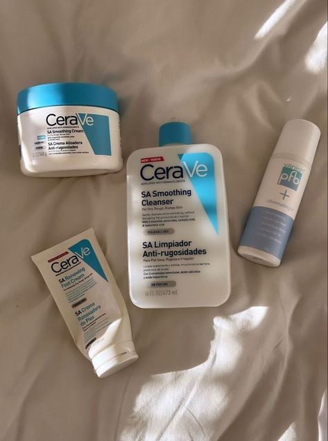 CeraVe facial cleanser for glowing and flawless glowy skin Cerave Skin Care, Cerave Foaming Cleanser, Cerave Moisturizer, Pore Eraser, Hygiene Tips, Natural Face Skin Care, Face Care Routine, Body Hygiene, Simple Skincare Routine