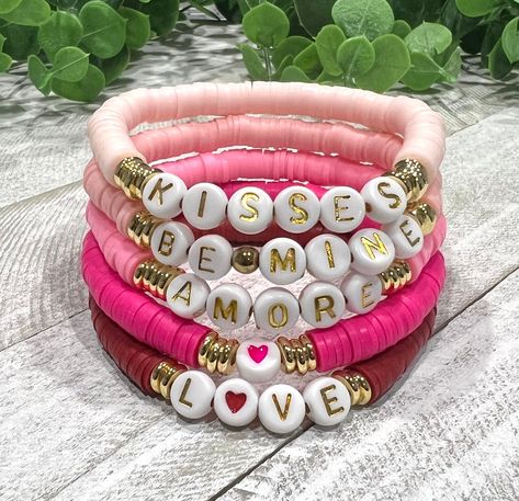 Candy Bracelets, Custom Apple Watch Bands, Letter Charm Bracelet, Arm Candy Bracelets, Valentines Snacks, Craft Workshop, Clay Bracelets, Holiday Bracelets, Bracelet Craft