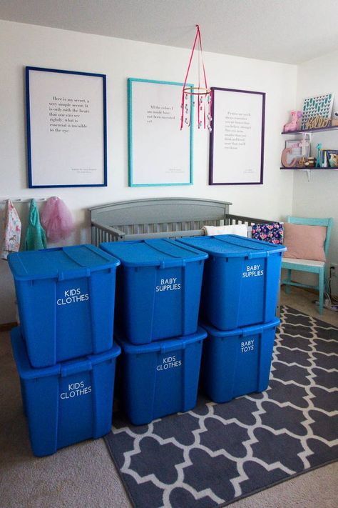 Love these DIY vinyl labels for organizing storage bins full of baby clothes. So smart! Such an easy Cricut Maker project, too. #cricutmaker #cricutmade #diylabel Organizing Storage Bins, Labels For Organizing, Clothes Organization Small Space, Small Space Baby, Kids Clothes Organization, Organizing Storage, Diy Summer Clothes, Diy Clothes Rack, Baby Clothes Organization