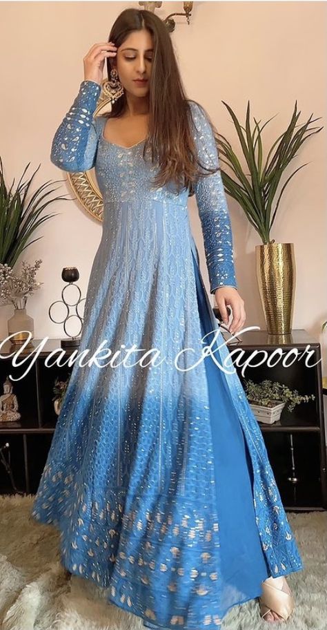 Outfit Dress Casual, Fall Dress Casual, Fancy Gown, Maxi Design, Indian Outfits Lehenga, Gown Blue, Fancy Frocks, Casual Indian Fashion, Pakistani Dresses Casual