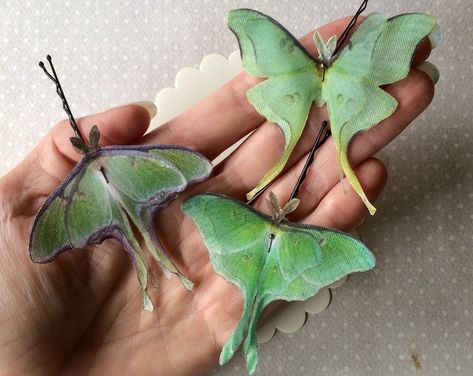 Butterfly Hair Pin, Silk Organza Fabric, Hair Accessories Green, Butterfly Hair Accessories, Fabric Butterfly, Butterfly Images, Luna Moth, Butterfly Hair Clip, Butterfly Hair