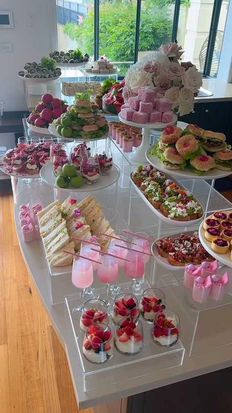 Check more at https://creativedecordesign.com/2024/06/25/23455/ Cute Food Setups, Bridgerton Party Snacks, Bachelorette Catering, Coffee Party Ideas, Pink Snacks For Party, High Tea Party Ideas, Birthday Snack Table, Pink Catering, Catering Sweets