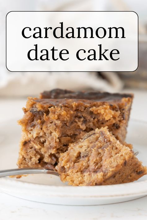 This simple date cake recipe creates a cake that is moist and flavorful. The addition of cardamom gives the cake a slightly lemony, slightly spicy flavor that perfectly complements the caramelly flavor of the dates. Moist Date Cake Recipe, Date Cake Recipe, Holiday Desert Recipes, Cardamom Recipe, Cardamom Cake, Cake Loaf, Cake Story, Date Cake, Quick Dessert Recipes