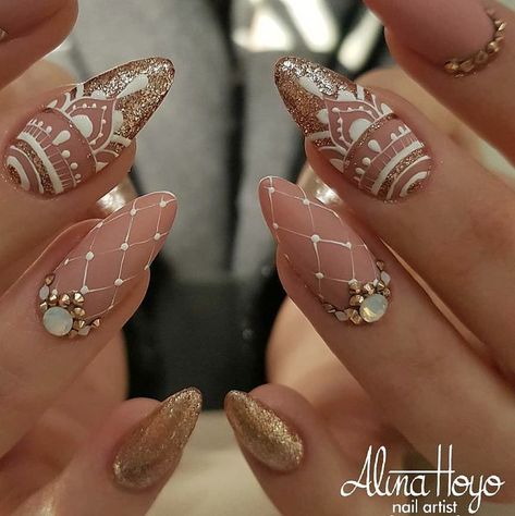 5,685 Likes, 29 Comments - Ugly Duckling Nails Inc. (@uglyducklingnails) on Instagram: “Beautiful nails by @alinahoyonailartist Ugly Duckling Nails page is dedicated to promoting…” Indian Nail Designs, Henna Nail Art, Mandala Nails, Indian Nails, Bridal Nails Designs, Henna Nails, Bridal Nail Art, Lace Nails, Blush Nails