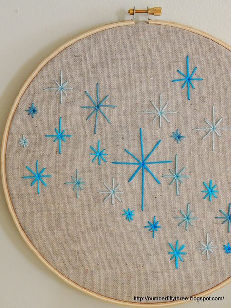 Waldorf Embroidery, Star Embroidery Pattern, Stars Embroidery, Succulents Drawing, Embroidery Winter, Diy Beginner, Embroidery Stitches Beginner, Beginner Embroidery, Embroidered Stars