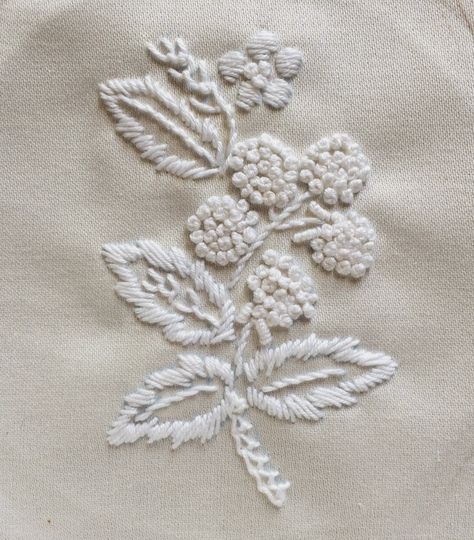 Mooshie Stitch Monday: My First Mountmellick Embroidery Kit Mountmellick Embroidery, Crewel Embroidery Tutorial, Crewel Embroidery Patterns, Crewel Embroidery Kits, Hardanger Embroidery, Learn Embroidery, Types Of Embroidery, 자수 디자인, Crewel Embroidery