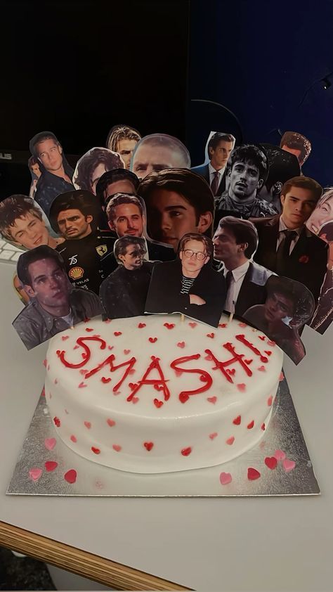 Fun Birthday Cakes For Teens, Cake Decorating Man, Smash Cake Aesthetic, Tell Them Im Legal Birthday Cake, Smash Cake Celebrities, Crush Cake Ideas, Best Friend Birthday Cake Ideas, Tell Them I’m Legal Cake, Birthday Gifts For Boy Best Friend