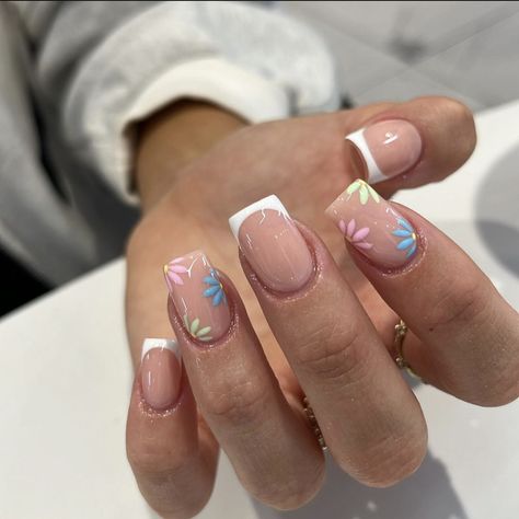 Nail Design Gold, Holiday Acrylic Nails, 2023 Nail, Spring Acrylic Nails, Pink Gel, Purple Nail, French Tip Acrylic Nails, Glow Nails, French Acrylic Nails