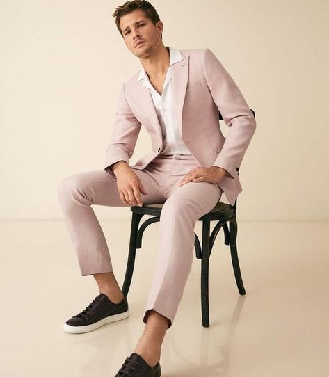 Blazer Light Pink Suit, Pink Suit Men, Men Suits Prom, Linen Suit Men, Men's Suiting, Boys Dresses, Pastel Blazer, Beach Wedding Pink, Beach Wedding Suits