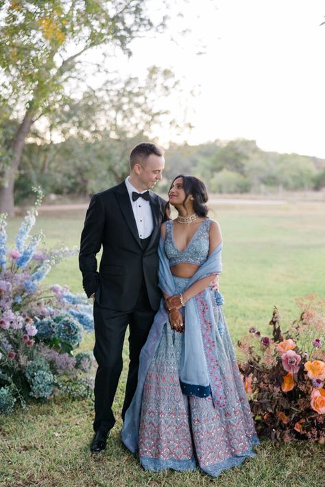 These Doctors Wed in a Joyous and Colorful Multi-Day American-Indian Wedding in Austin - Over The Moon Weekend In Austin Texas, Indian Wedding Aesthetic, Indian American Weddings, Weekend In Austin, Modern Indian Wedding, Hindu Ceremony, When Harry Met Sally, Dubai Wedding, Tamil Wedding