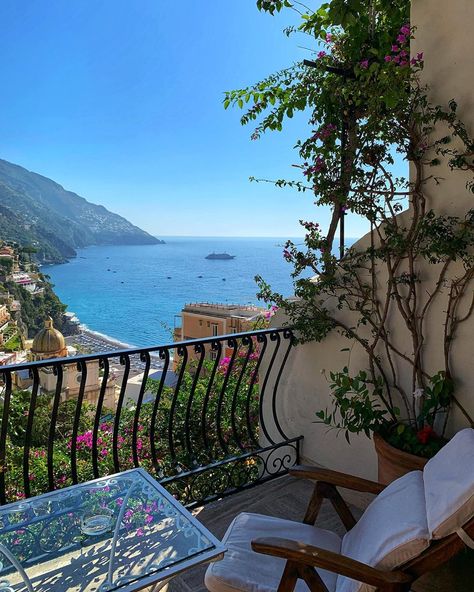 Italy Hotel Room Aesthetic, Italy Aesthetic Apartment, Hotel In Italy, Italy Hotel Aesthetic, Apartments In Italy, Italian Hotel Room, Italy Hotel Room, Italy Apartment Aesthetic, Positano Italy Aesthetic