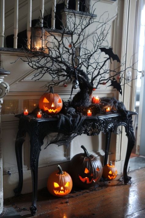 Halloween Entryway Decor, Halloween Entry Table, Halloween Entryway, Entryway Table Decor Ideas, Welcoming Entryway, Table Halloween, Halloween Decor Ideas, Entryway Table Decor, Table Decor Ideas