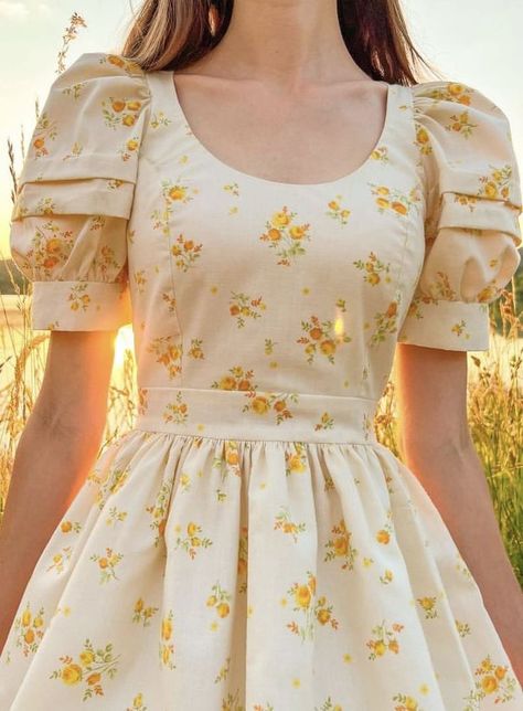 Pretty Dresses Casual, Simple Frock Design, Simple Frocks, Frock For Women, Stylish Short Dresses, Cute Dress Outfits, Sleeves Designs For Dresses, Designer Dresses Casual, Elegante Casual