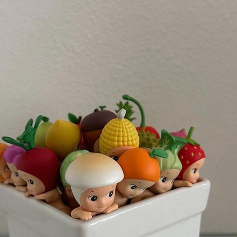 Sonny Angel Fruit Series, Angel Shelf, Angel Chicken, Angel Therapy, Baby Fruit, Angel Aesthetic, Sonny Angel, Littlest Pet Shop, Baby Angel