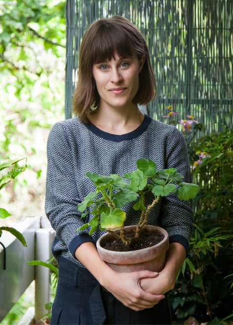 We invited author, journalist and all-round plant wizardess, Alice Vincent to share her top tips to get you growing at home. Alice Vincent, Sustainable Packaging, Librarian, Top Tips, House Inspiration, Soy Candles, About Us, Don't Forget, This Is Us