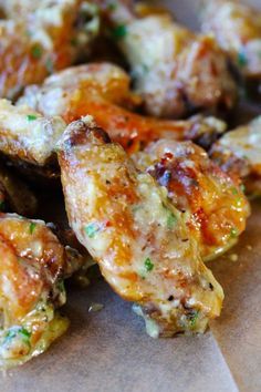 Parmesan Wings, Garlic Parmesan Wings, Wing Sauce Recipes, Parmesan Chicken Wings, Garlic Parmesan Chicken Wings, Chicken Wing Sauces, Chicken Garlic, Garlic Parmesan Sauce, Win Art