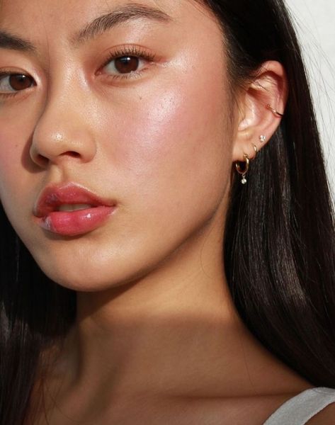 Haley Kim, Makeup For Indian Skin, Rosy Makeup, Kim Makeup, Fresh Makeup Look, Dewy Makeup Look, Healthy Makeup, Minimal Makeup Look, Fresh Makeup