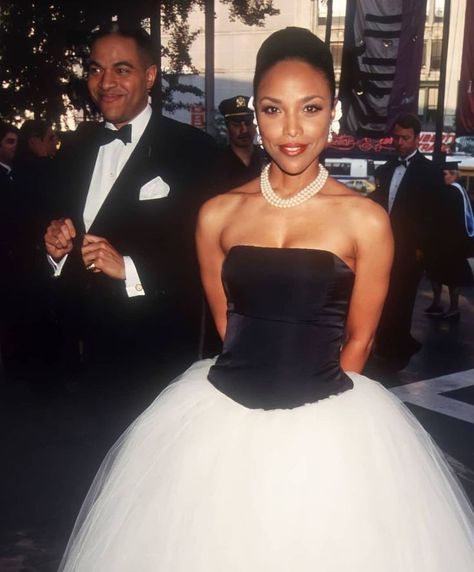 Lynn Whitfield 90s Style, Lynn Whitfield 90s, 60s Black Women, Old Hollywood Glamour Black Women, Black Luxury Lifestyle, Strawberry Eclair, Black Hollywood Glamour, 90s Couples, Lynn Whitfield