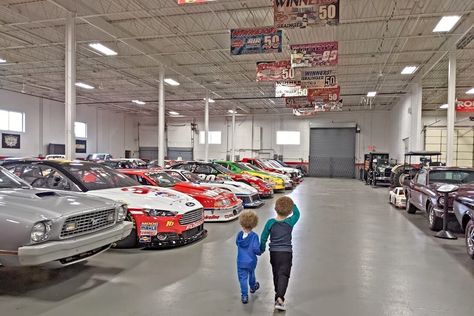 The Best Places To Take A Car Lover In Metro Detroit Detroit Cars, Visit Detroit, Speedway Racing, Henry Ford Museum, Climbing Gym, Metro Detroit, Drive In Theater, Family Plan, Car Museum