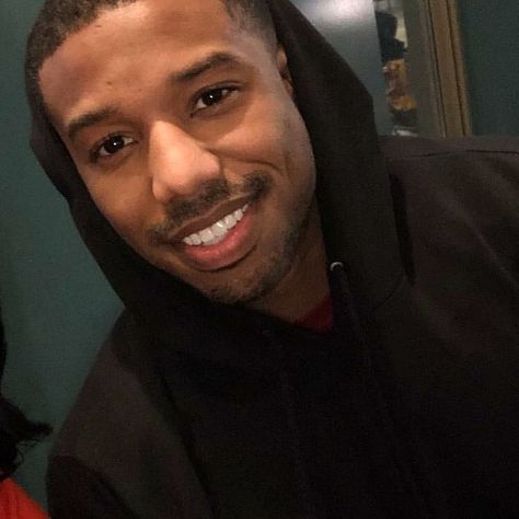 306 Likes, 2 Comments - Michael B Jordan (@michaelbjordamn) on Instagram: “Mad cute  . . . @michaelbjordamn . . . #MichaelBJordan #ErikKillmonger #BlackPanther #Wakanda…” Michael Bakari Jordan, Stile Kendall Jenner, Movie Theatre, Michael B Jordan, Black Boys, Man Crush, Michael Jordan, The Movie, Black Men