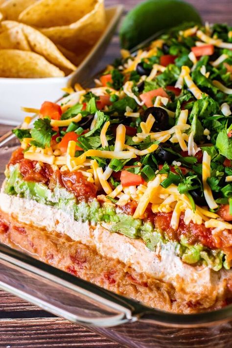 Cream Cheese Salsa Dip Layered, Layered Dip Recipes, Layered Bean Dip, Mexican Dips, Bacon Grilled Cheese, Seven Layer Dip, Guacamole Salsa, Crowd Pleasing Appetizers, Layer Dip