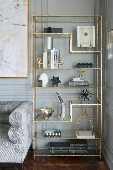 Solutions for Elegant Living Room Decor On a Budget | Decoholic Living Room Decor On A Budget, Elegant Living Room Decor, Gold Furniture, Bookcase Styling, Gold Home Decor, Bookshelf Styling, Elegant Living Room, Design Del Prodotto, Elegant Living