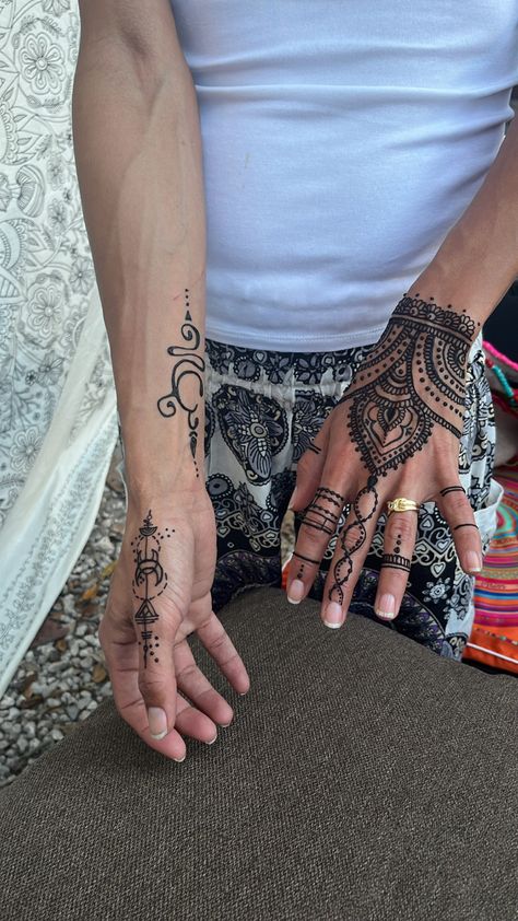 Two hands with henna. One hand has a detailed design and the other has a design ok the thumb and the wrist has a breathe symbol. Mehndi Designs For Man Hand, Mehndi Hand Tattoo, Men’s Henna Hand, Henna Designs Men Hand, Male Henna Designs Hand, Henna Designs Guys, Henna For Men Hands, Henna Men Designs, Man Henna Designs