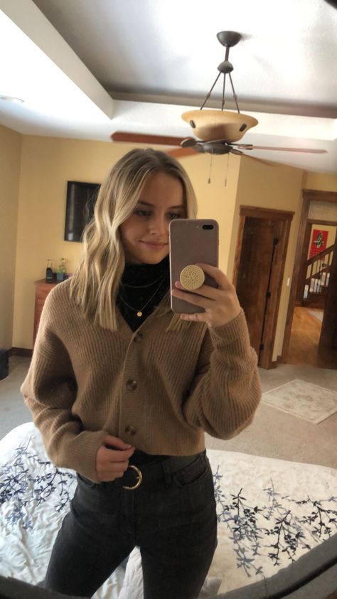 Brown Sweater Black Pants Outfit, Dressier Winter Outfits, Outfit Ideas With Black Turtleneck, Leather Pants Cardigan Outfit, Black Turtleneck Cardigan Outfit, Cardigan Leather Pants, Black Belt Outfit Aesthetic, Black Fitted Turtleneck Outfit, Layer Cardigan Outfit