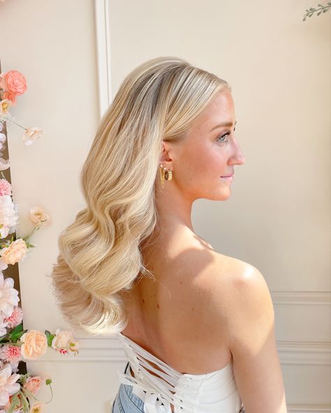 Wedding Hairstyles Guest, Blonde Bridal Hair, Bridesmaid Hair Inspo, Bridal Hair Half Up, Blonde Wedding Hair, Bridal Hair Down, Fall Wedding Hairstyles, Engagement Hairstyles, Glam Waves