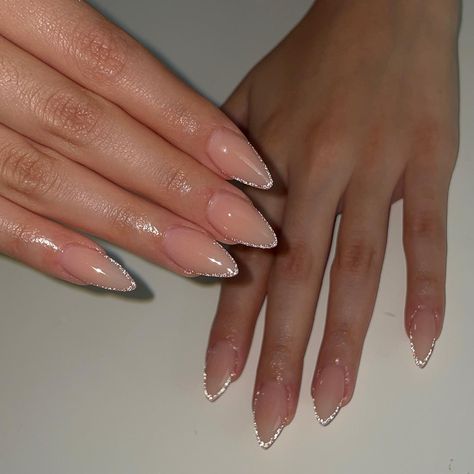 44 Cute Almond Nails Inspo To Feel Like a Princess – GlamGoss Colored Chrome Nails Designs, Wedding Jelly Nails, Chrome Nails Diamonds, Pink Nail With Pink French Tip, Wedding Nails Non Traditional, Champagne Wedding Nails For Bride, Nail Shine Design, Silver Details Nails, Nails Prom Pink