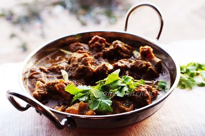 No need of a special introduction to Karahi Gosht / Mutton kadai. Mutton karahi is a dish with mutton,  which is traditionally made in cast iron wok called kadai / karai / kadhai / cheena chatti. Karahi is a popular meal in Pakistan cuisine which is consumed with nan. And In Indian cuisine  this dish is Mutton kadai. Beef Masala, Mutton Karahi, Tandoori Roti, Slow Cooked Meat, Mutton Recipes, Tandoori Masala, Cumin Seeds, Food O, Garlic Paste