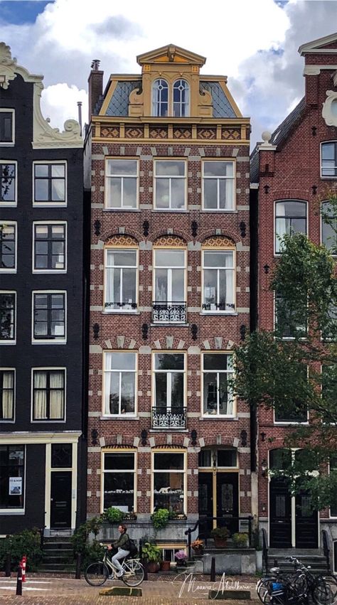 Photo of Traditional Dutch Architecture. Amsterdam Canal Houses. Walking is among my favorite things to do in Amsterdam. #Amsterdam #Holland #Canals #Architecture #VisitAmsterdam Canal Houses Amsterdam, House In Amsterdam, Dutch Architecture Traditional, New Traditional Architecture, Dutch Canal Houses, House Reference Photo, Netherland Architecture, Dutch House Exterior, Amsterdam Houses Interior