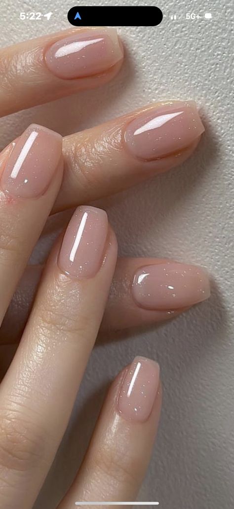 Natural Nails Manicure, Unghie Sfumate, Subtle Nails, Work Nails, Makijaż Smokey Eye, Pink Nail Polish, Pink Nail, Neutral Nails, Classy Nails