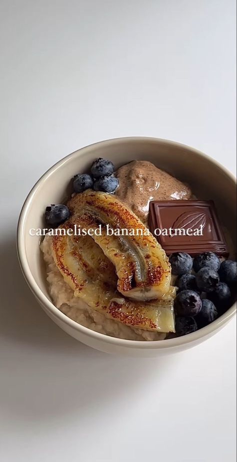 Caramelised Banana, Healthy Food Dishes, Banana Oatmeal, Healthy Food Motivation, Healthy Lifestyle Food, Healthy Sweets Recipes, Food Is Fuel, Oat Milk, Food Obsession