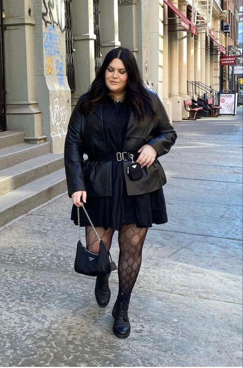 Old Money Plus Size Outfits, Plus Size Old Money Style, Dads Birthday, Plus Size Fall Fashion, Birthday Week, Plus Size Fall, Money Aesthetic, Old Money Style, Closet Essentials