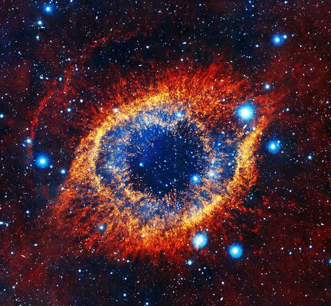 The ring nebula...one of my all time favorite pics, our universe is one beautiful place. This looks like a beautiful eye watching over the earth :) 4k Wallpaper Android, Hd Space, Planetary Nebula, Nebula Wallpaper, Eye Of God, Helix Nebula, Hubble Telescope, Quiet Place, Hubble Space